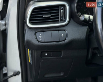 Сірий Кіа Соренто, об'ємом двигуна 0 л та пробігом 205 тис. км за 13400 $, фото 19 на Automoto.ua