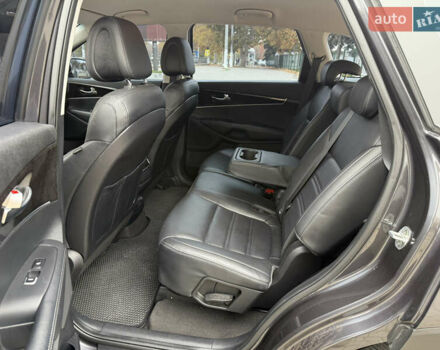 Серый Киа Соренто, объемом двигателя 2 л и пробегом 142 тыс. км за 21100 $, фото 11 на Automoto.ua