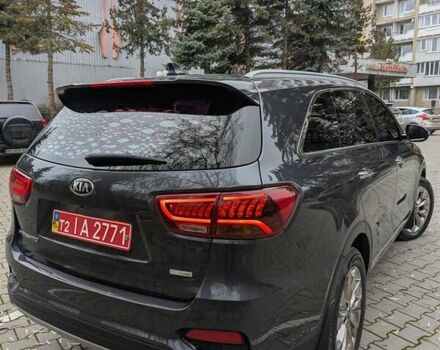 Серый Киа Соренто, объемом двигателя 2.2 л и пробегом 193 тыс. км за 21900 $, фото 3 на Automoto.ua