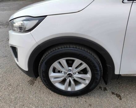 Серый Киа Соренто, объемом двигателя 2 л и пробегом 123 тыс. км за 19000 $, фото 3 на Automoto.ua