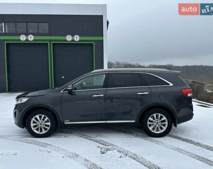 Серый Киа Соренто, объемом двигателя 2.2 л и пробегом 237 тыс. км за 19000 $, фото 2 на Automoto.ua