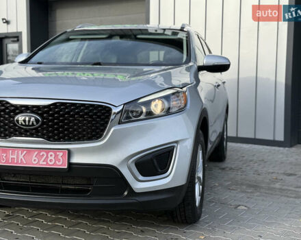 Сірий Кіа Соренто, об'ємом двигуна 0 л та пробігом 205 тис. км за 13400 $, фото 6 на Automoto.ua