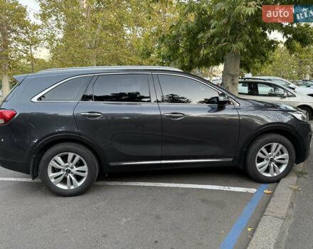 Серый Киа Соренто, объемом двигателя 2 л и пробегом 142 тыс. км за 19300 $, фото 2 на Automoto.ua