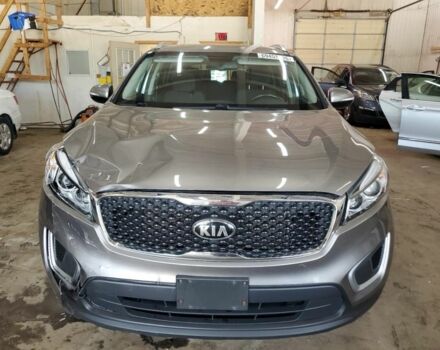 Сірий Кіа Соренто, об'ємом двигуна 2.4 л та пробігом 200 тис. км за 10600 $, фото 1 на Automoto.ua