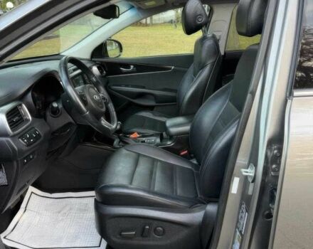 Серый Киа Соренто, объемом двигателя 3.3 л и пробегом 65 тыс. км за 9900 $, фото 8 на Automoto.ua