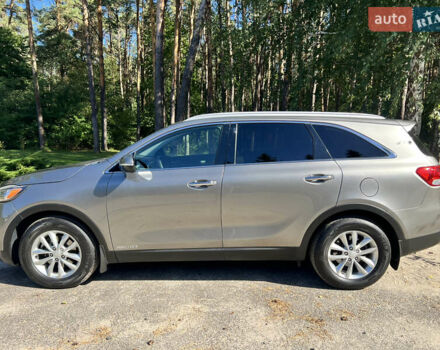 Серый Киа Соренто, объемом двигателя 3.34 л и пробегом 57 тыс. км за 16700 $, фото 2 на Automoto.ua