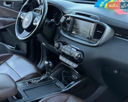 Сірий Кіа Соренто, об'ємом двигуна 2.2 л та пробігом 257 тис. км за 23990 $, фото 32 на Automoto.ua