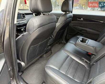 Серый Киа Соренто, объемом двигателя 2 л и пробегом 142 тыс. км за 21100 $, фото 13 на Automoto.ua