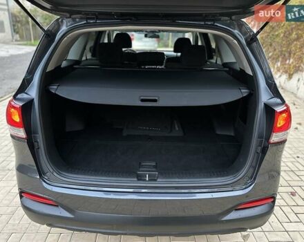 Серый Киа Соренто, объемом двигателя 2.36 л и пробегом 108 тыс. км за 14700 $, фото 65 на Automoto.ua