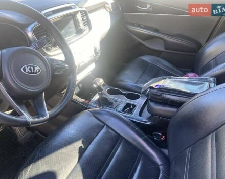 Киа Соренто 2017 в Бориславе на Automoto.ua Серый Киа Соренто, объемом двигателя 3.34 л и пробегом 168 тыс. км за 17000 $, фото 13 на Automoto.ua