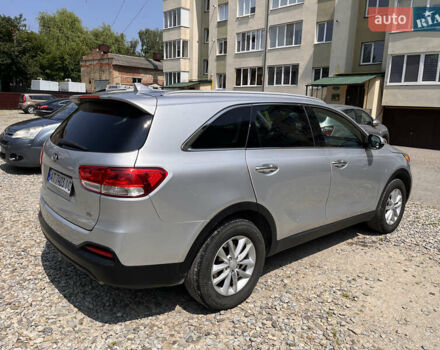 Серый Киа Соренто, объемом двигателя 2.4 л и пробегом 125 тыс. км за 15200 $, фото 6 на Automoto.ua