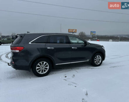 Серый Киа Соренто, объемом двигателя 2.2 л и пробегом 237 тыс. км за 19000 $, фото 5 на Automoto.ua