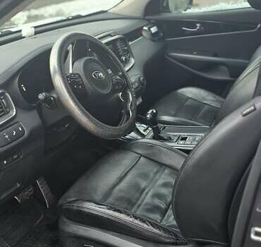 Серый Киа Соренто, объемом двигателя 2.2 л и пробегом 167 тыс. км за 25000 $, фото 10 на Automoto.ua