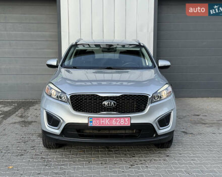 Сірий Кіа Соренто, об'ємом двигуна 0 л та пробігом 205 тис. км за 13400 $, фото 2 на Automoto.ua