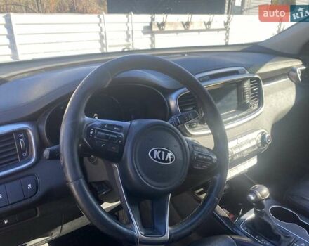 Киа Соренто 2017 в Бориславе на Automoto.ua Серый Киа Соренто, объемом двигателя 3.34 л и пробегом 168 тыс. км за 17000 $, фото 6 на Automoto.ua