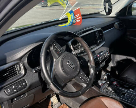 Киа Соренто 2017 в Львове на Automoto.ua Серый Киа Соренто, объемом двигателя 2.2 л и пробегом 255 тыс. км за 26500 $, фото 7 на Automoto.ua