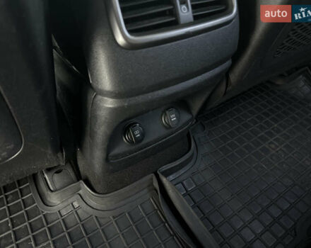 Серый Киа Соренто, объемом двигателя 2.2 л и пробегом 237 тыс. км за 19000 $, фото 18 на Automoto.ua