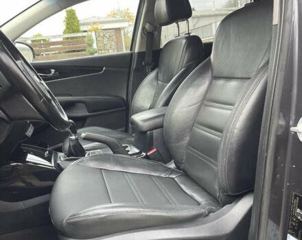 Серый Киа Соренто, объемом двигателя 2.2 л и пробегом 253 тыс. км за 18999 $, фото 145 на Automoto.ua