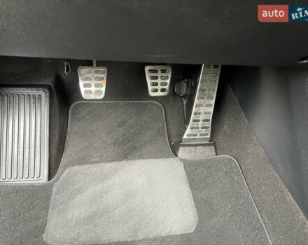 Сірий Кіа Соренто, об'ємом двигуна 2.2 л та пробігом 253 тис. км за 18999 $, фото 113 на Automoto.ua