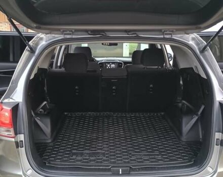 Серый Киа Соренто, объемом двигателя 2.4 л и пробегом 170 тыс. км за 14950 $, фото 19 на Automoto.ua