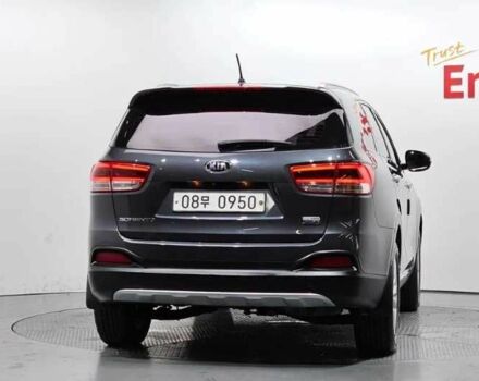 Серый Киа Соренто, объемом двигателя 2 л и пробегом 78 тыс. км за 17100 $, фото 3 на Automoto.ua