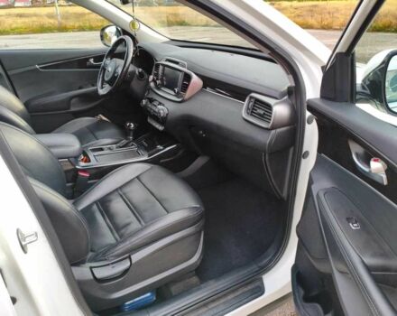 Серый Киа Соренто, объемом двигателя 2 л и пробегом 123 тыс. км за 19000 $, фото 11 на Automoto.ua