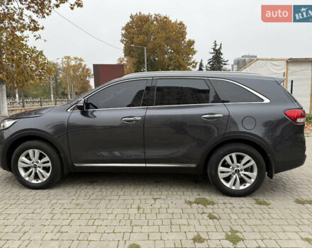 Серый Киа Соренто, объемом двигателя 2 л и пробегом 142 тыс. км за 21100 $, фото 4 на Automoto.ua