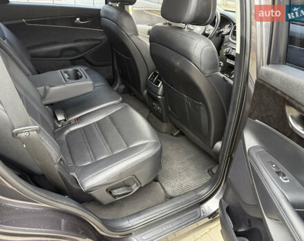 Серый Киа Соренто, объемом двигателя 2 л и пробегом 142 тыс. км за 21100 $, фото 24 на Automoto.ua