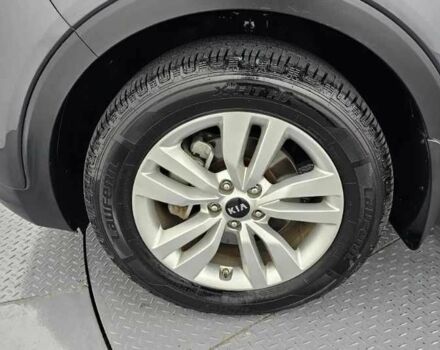 Серый Киа Соренто, объемом двигателя 2 л и пробегом 130 тыс. км за 17200 $, фото 4 на Automoto.ua