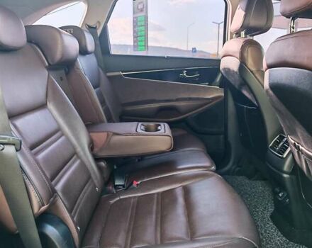 Сірий Кіа Соренто, об'ємом двигуна 2 л та пробігом 224 тис. км за 20500 $, фото 24 на Automoto.ua