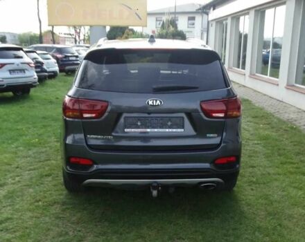 Серый Киа Соренто, объемом двигателя 2.2 л и пробегом 85 тыс. км за 10500 $, фото 2 на Automoto.ua