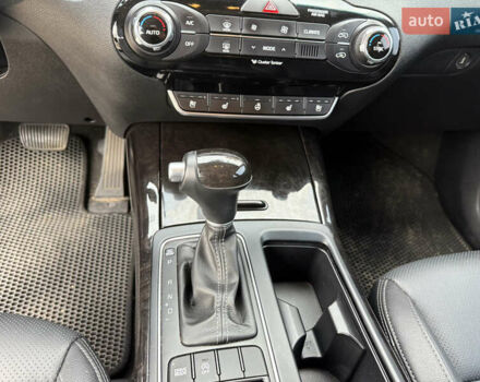 Серый Киа Соренто, объемом двигателя 2 л и пробегом 142 тыс. км за 21100 $, фото 18 на Automoto.ua