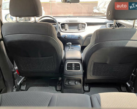 Серый Киа Соренто, объемом двигателя 2.4 л и пробегом 125 тыс. км за 15200 $, фото 15 на Automoto.ua