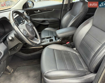 Серый Киа Соренто, объемом двигателя 2 л и пробегом 142 тыс. км за 21100 $, фото 6 на Automoto.ua