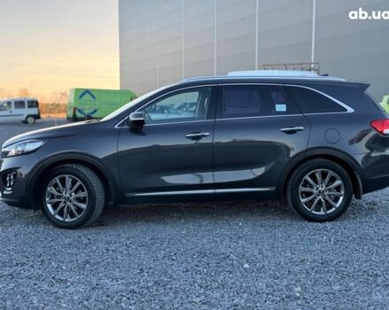 Серый Киа Соренто, объемом двигателя 2.2 л и пробегом 257 тыс. км за 23990 $, фото 3 на Automoto.ua