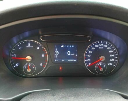 Серый Киа Соренто, объемом двигателя 2 л и пробегом 123 тыс. км за 19000 $, фото 8 на Automoto.ua