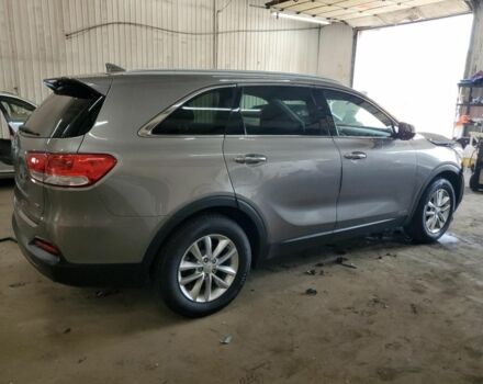 Сірий Кіа Соренто, об'ємом двигуна 2.4 л та пробігом 200 тис. км за 10600 $, фото 3 на Automoto.ua