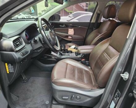 Киа Соренто 2017 в Киеве на Automoto.ua Серый Киа Соренто, объемом двигателя 2 л и пробегом 140 тыс. км за 19000 $, фото 6 на Automoto.ua