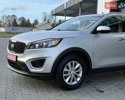 Сірий Кіа Соренто, об'ємом двигуна 0 л та пробігом 205 тис. км за 13400 $, фото 9 на Automoto.ua