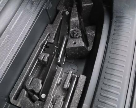 Серый Киа Соренто, объемом двигателя 2.4 л и пробегом 170 тыс. км за 14950 $, фото 21 на Automoto.ua