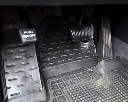 Серый Киа Соренто, объемом двигателя 2.4 л и пробегом 170 тыс. км за 14950 $, фото 22 на Automoto.ua