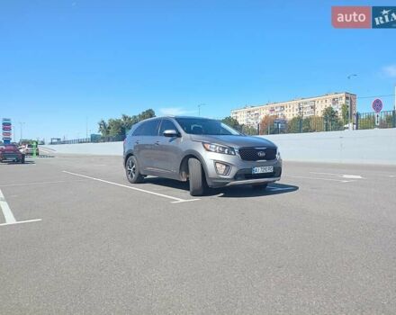 Серый Киа Соренто, объемом двигателя 3.3 л и пробегом 150 тыс. км за 17500 $, фото 4 на Automoto.ua