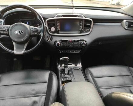 Серый Киа Соренто, объемом двигателя 2 л и пробегом 123 тыс. км за 19000 $, фото 9 на Automoto.ua