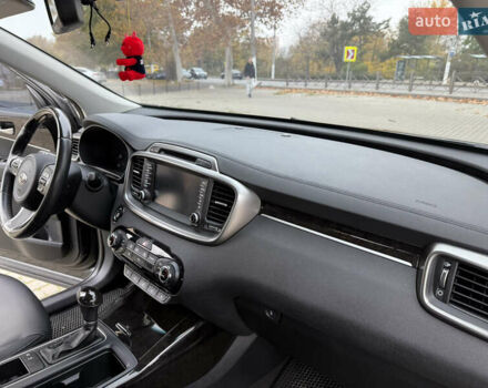 Серый Киа Соренто, объемом двигателя 2 л и пробегом 142 тыс. км за 21100 $, фото 21 на Automoto.ua