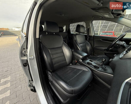 Сірий Кіа Соренто, об'ємом двигуна 0 л та пробігом 205 тис. км за 13400 $, фото 29 на Automoto.ua