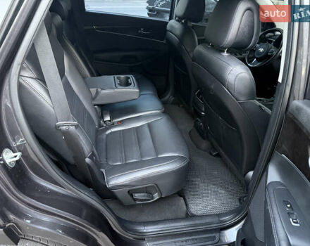 Серый Киа Соренто, объемом двигателя 2 л и пробегом 142 тыс. км за 19300 $, фото 22 на Automoto.ua