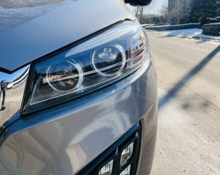 Серый Киа Соренто, объемом двигателя 3.34 л и пробегом 57 тыс. км за 16700 $, фото 32 на Automoto.ua