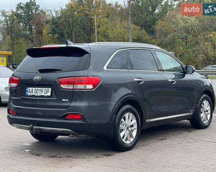 Киа Соренто 2017 в Киеве на Automoto.ua Серый Киа Соренто, объемом двигателя 2.2 л и пробегом 237 тыс. км за 19800 $, фото 2 на Automoto.ua