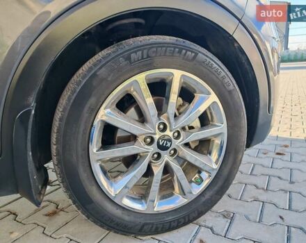 Сірий Кіа Соренто, об'ємом двигуна 2 л та пробігом 224 тис. км за 20500 $, фото 13 на Automoto.ua