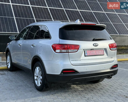 Сірий Кіа Соренто, об'ємом двигуна 0 л та пробігом 205 тис. км за 13400 $, фото 10 на Automoto.ua